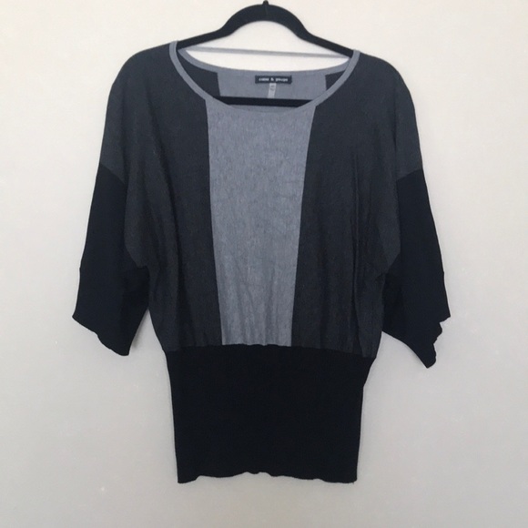Cable & Gauge Sweaters - Cable & Gauge Short Sleeve Colorblock Sweater - XL